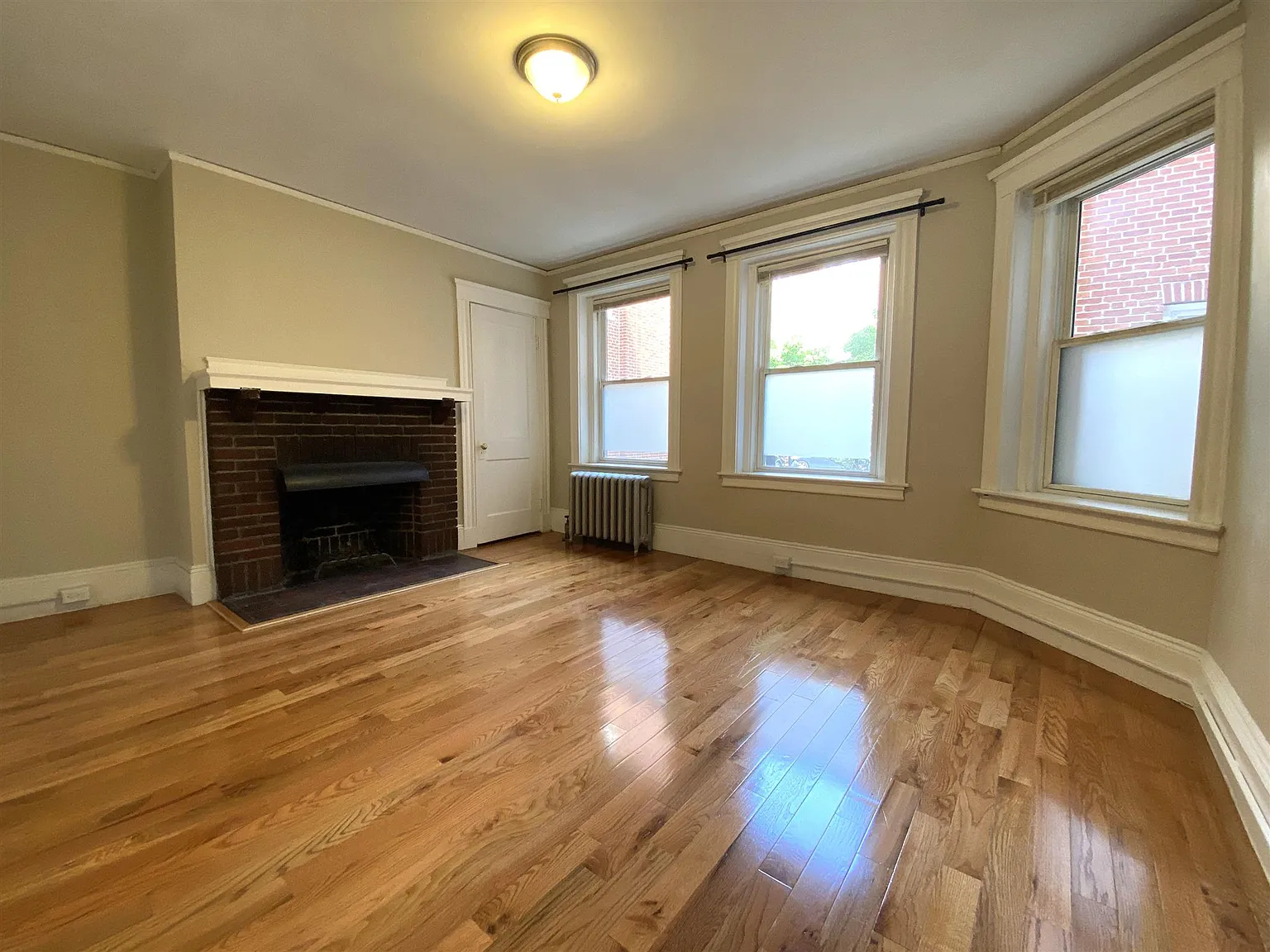 1 bed, 570 sqft, $2,800 — Photo 1