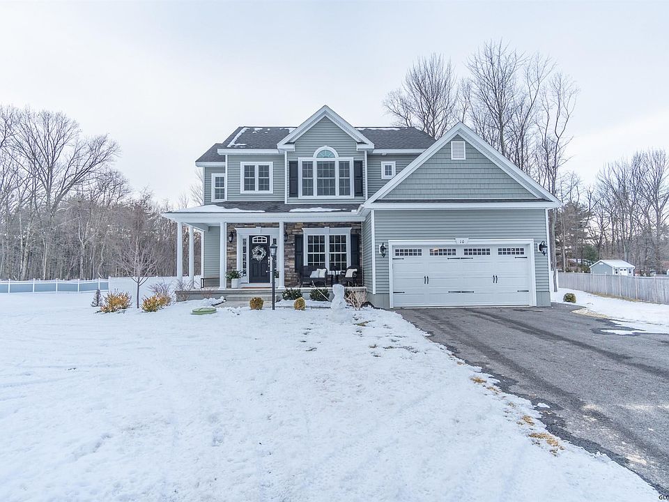 1st image of 10 Mackenna Ct