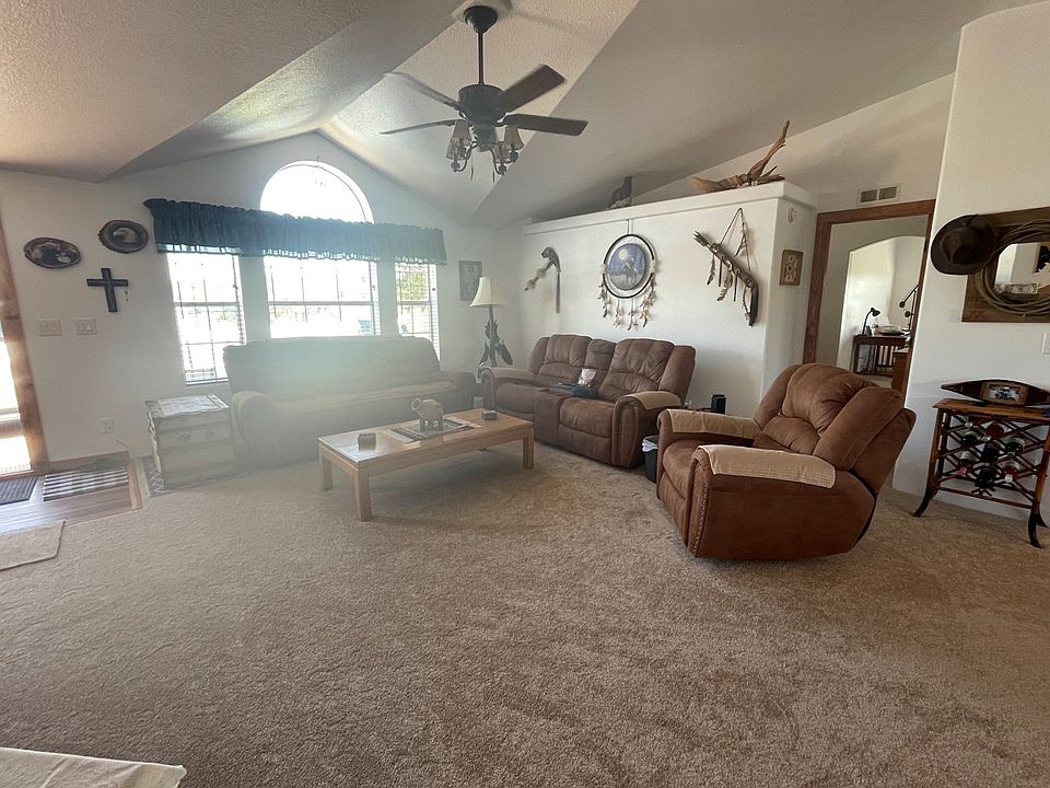 1st image of 674 W Cienega Dr