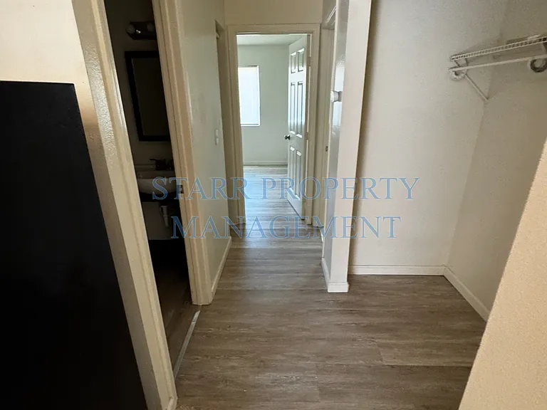 415 E Flora St #1-13 — Photo 14