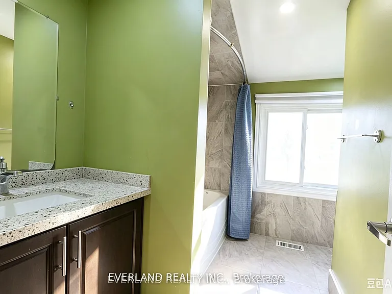 59 Brimorton Dr — Photo 22