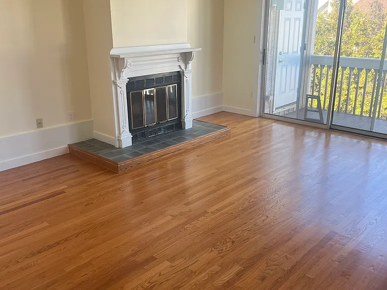 896 Quinnipiac Ave #3 — Photo 2