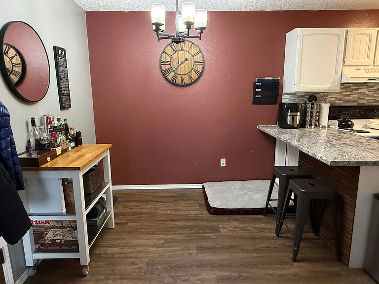 228 Woodridge St #4 — Photo 7