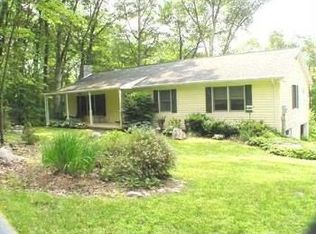 482 Ashland Woods Dr, Harpers Ferry, WV 25425