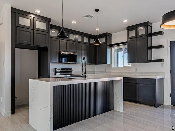 10718 E 46th Ln, Yuma, AZ 85365