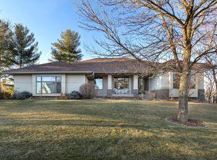 19114 Vogel Farm Trl, Eden Prairie, MN 55347