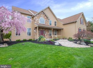 2004 Swan Cir, Audubon, PA 19403