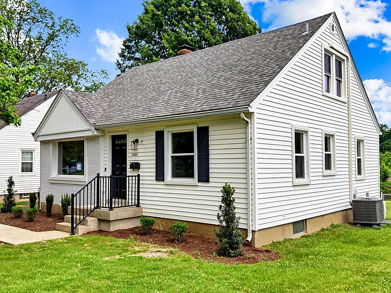 3908 Plymouth Rd — Photo 2