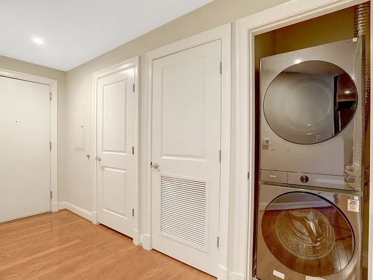 1023 N Royal St #312 — Photo 11