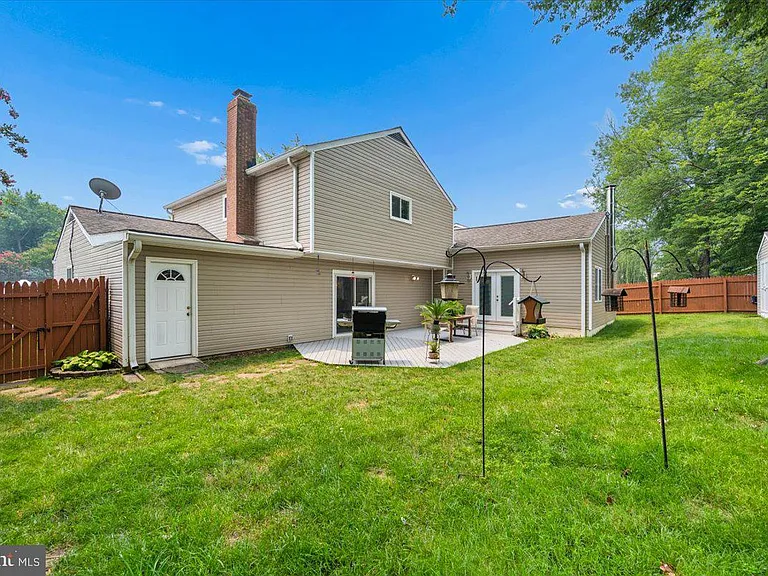 19829 Spurrier Ave — Photo 41