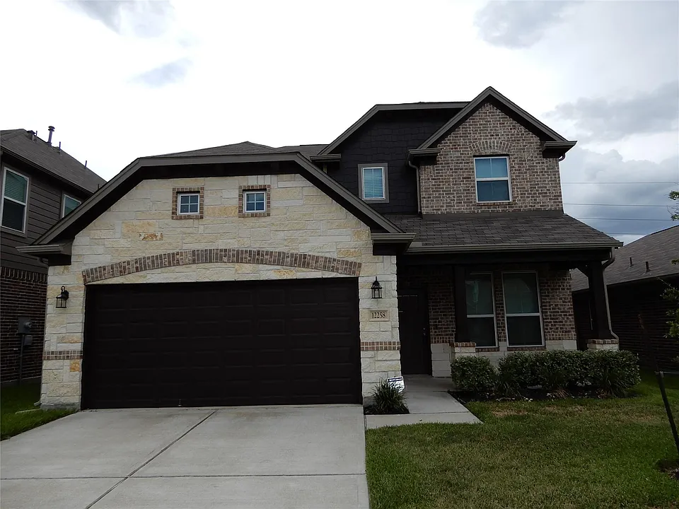 12258 Chestnut Clearing Trl