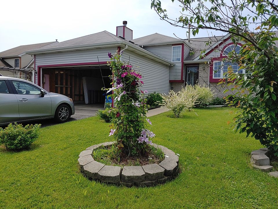 1st image of 3127 Vickie Ln
