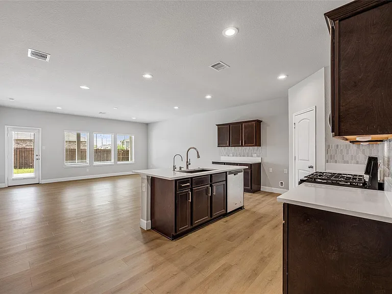 21023 Belmont Village Way — Photo 6