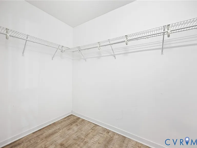 2805 Queensland Dr — Photo 14