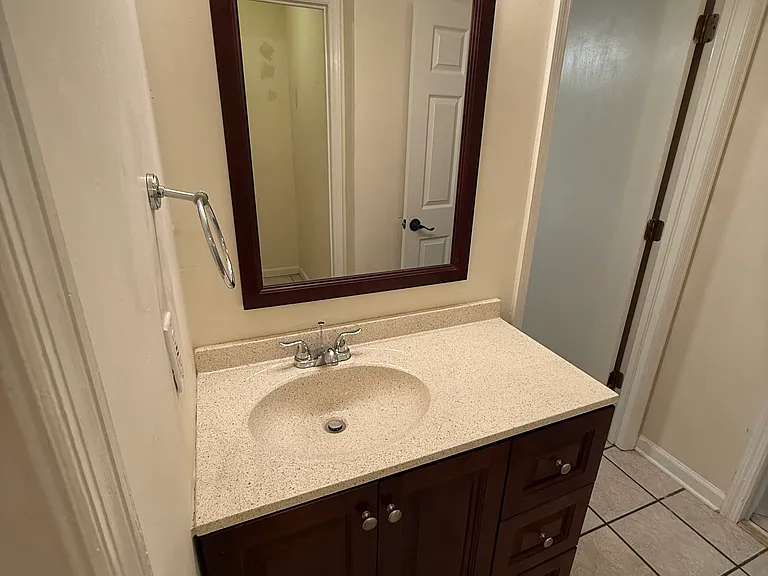 1108 Greentree Ct #C — Photo 20