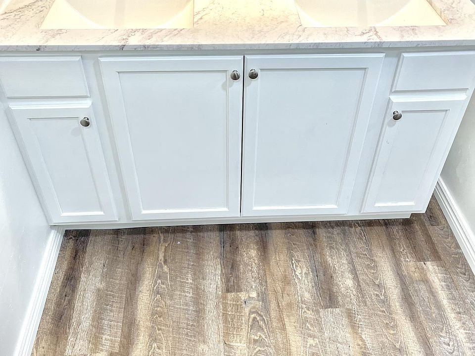 Bathroom vanity