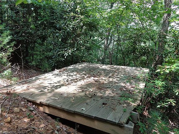 2nd image of LOT 10 Grindstone Ln  Ridge