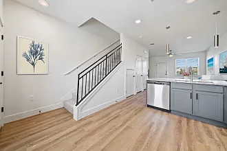 Lat Twenty7 Townhomes — Photo 26