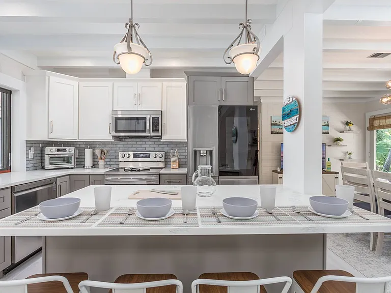 5005 Commonwealth Dr — Photo 13