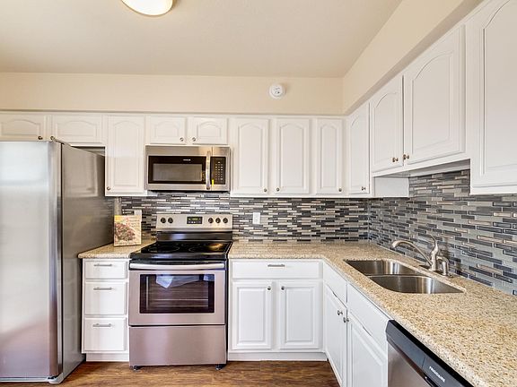 5th image of 4870 W Rose Ln