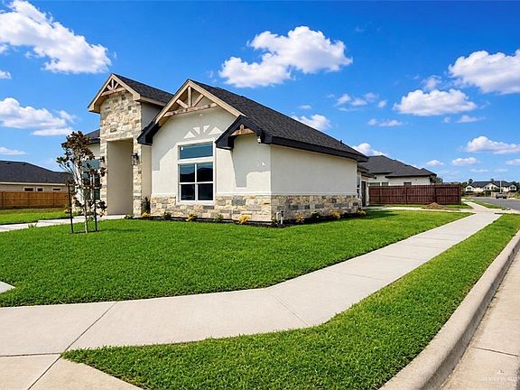 2nd image of 2808 Dhalia Dr