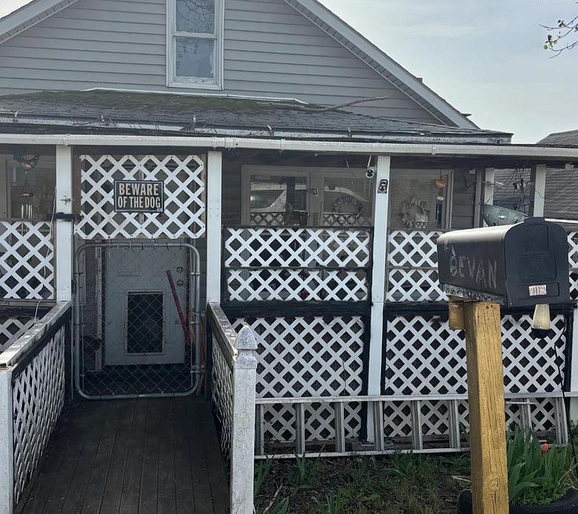 1st image of 717 Princeton St