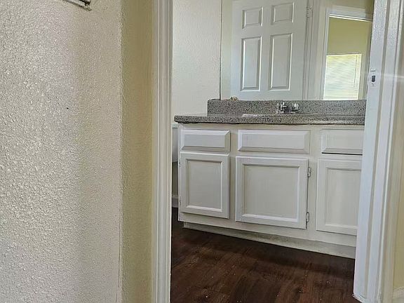 5th image of 4618 Callery Creek Dr