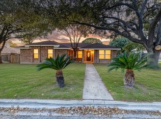 141 COTTONWOOD ST, Uvalde, TX 78801