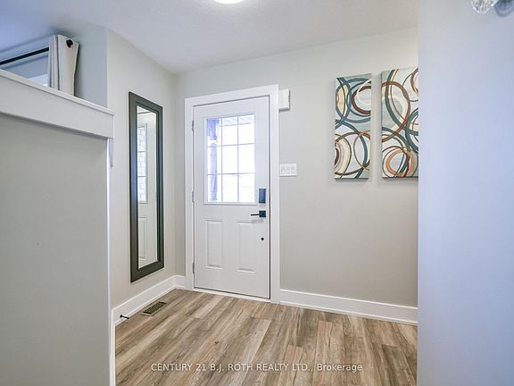 3rd image of 27 Claire Dr