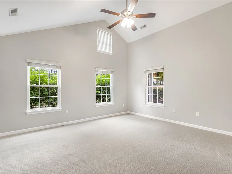 1024 Wealdstone Rd — Photo 12