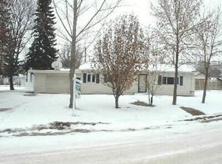 704 9th St, Manvel, ND 58256