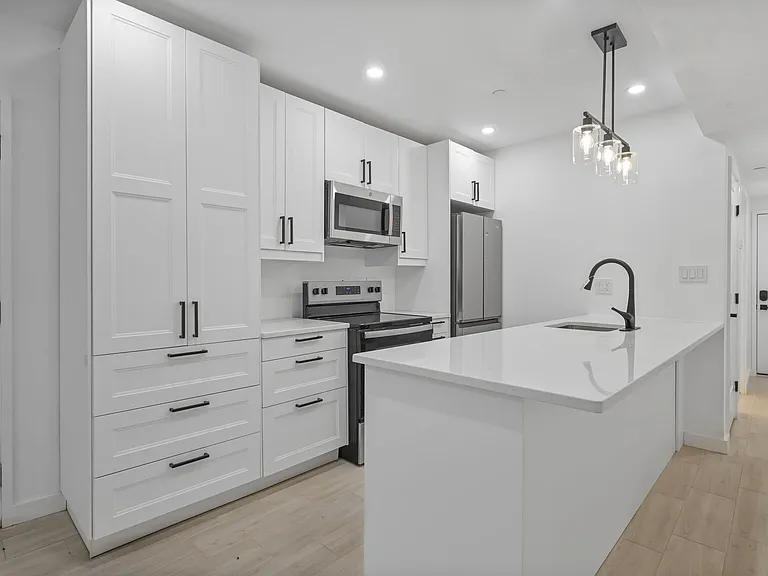 621 Florida Ave NW #2 — Photo 2