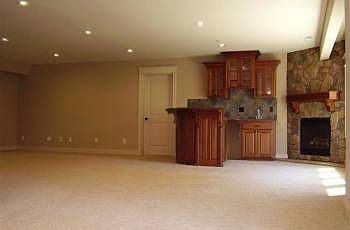Huge Bonus Room 