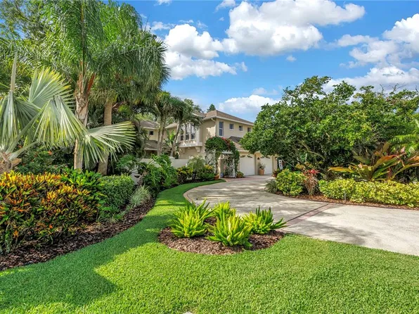 2269 Kent Dr, Largo, FL 33774