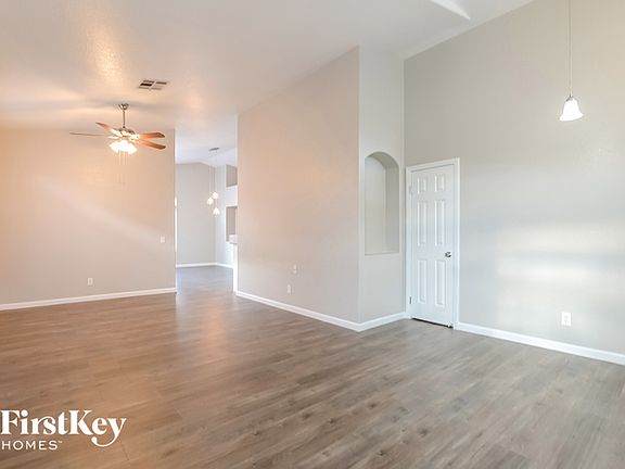 3rd image of 986 Blossom Meadows Pl
