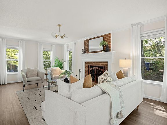 5th image of 308 Brandermill Dr