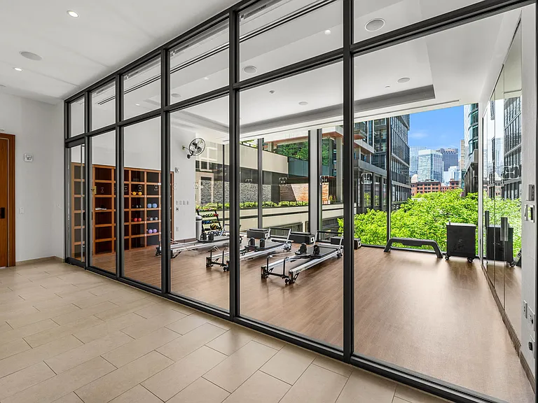 135 Seaport Blvd #705 — Photo 24