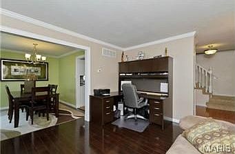 3rd image of 2476 Hickory Manor Dr