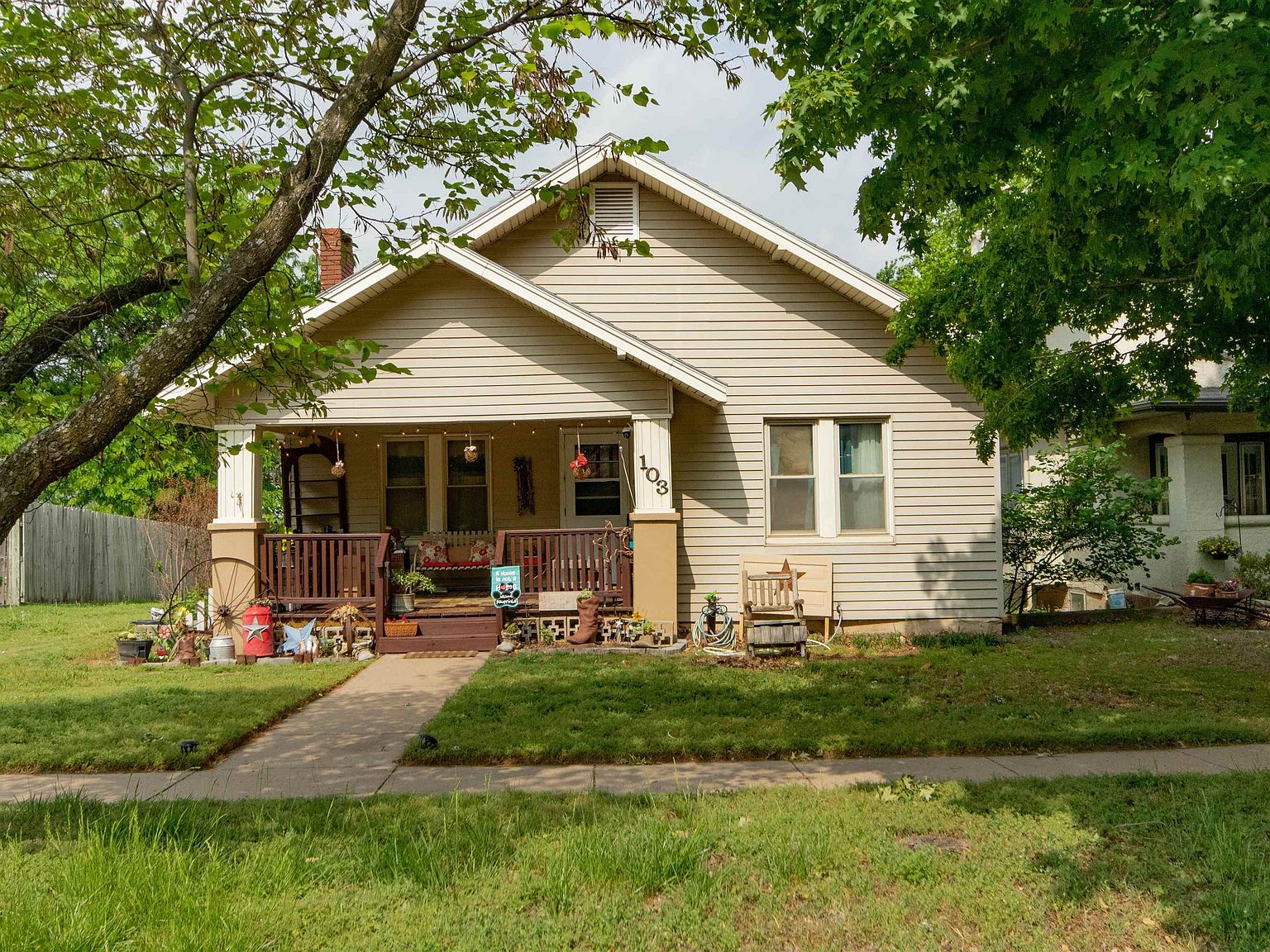 103 College St, Winfield, KS 67156 Zillow