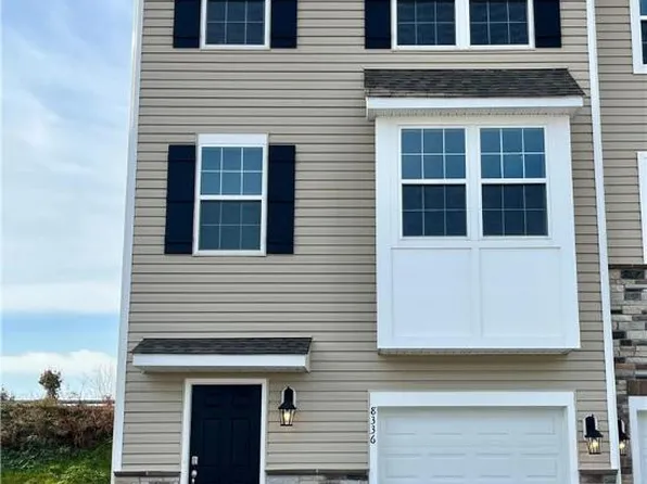 8336 Alexander Ct, Breinigsville, PA 18031