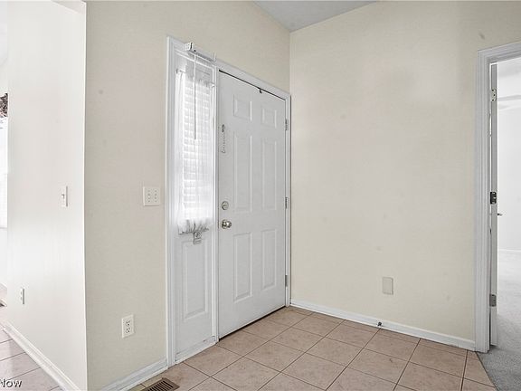 5th image of 2397 Becky Cir