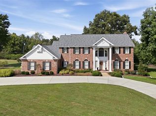 23 Bopp Ln, Saint Louis, MO 63131