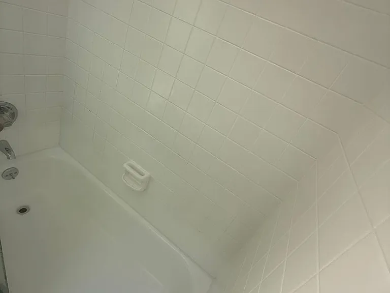 1042 Spruce St — Photo 9