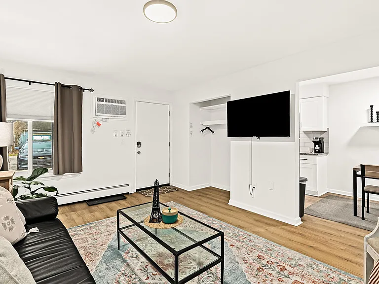 22 2nd St #3 — Photo 5