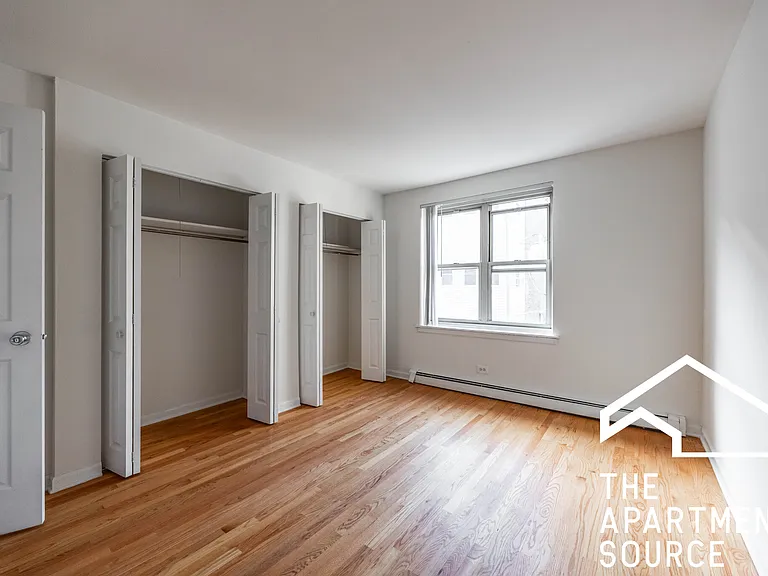 3706 N Pine Grove Ave #3 — Photo 10