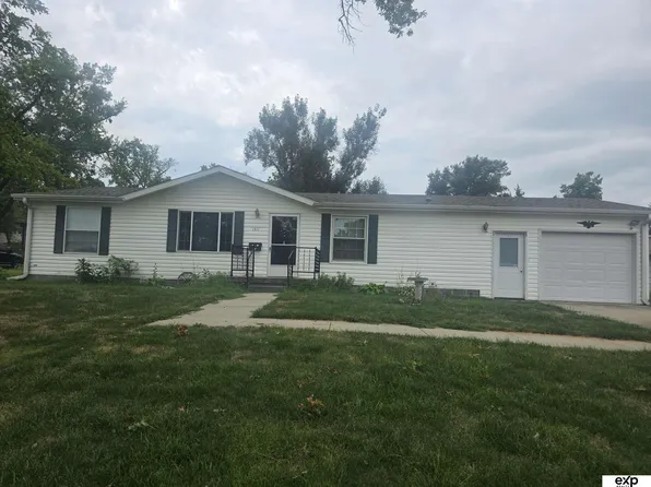 1311 6th St, Auburn, NE 68305