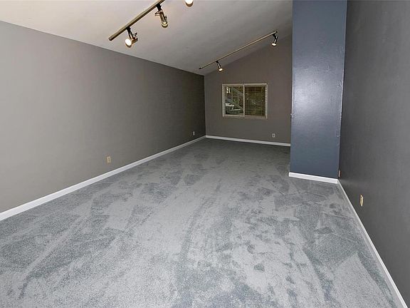 3rd image of 1442 Pine Row Ct