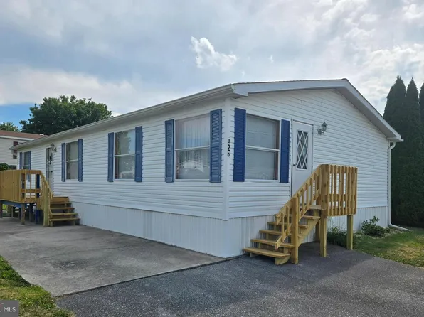 320 Cameo Dr #145, Fayetteville, PA 17222