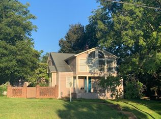 170 W Margaret Ln, Hillsborough, NC 27278