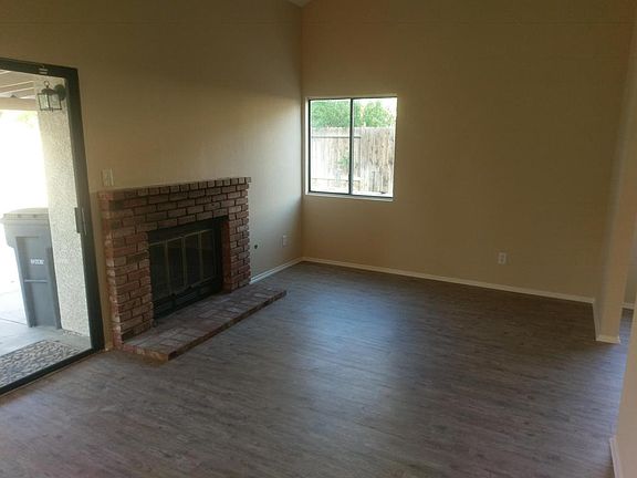 4th image of 37644 Patty Ct